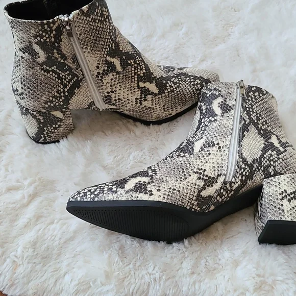 Nwot Madden Girl boots - Picture 4 of 7